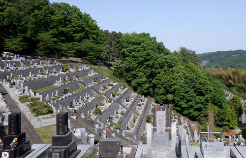 東京･埼玉で葬儀・葬式・家族葬をお探しなら家族葬の長坂式典センター 大多摩霊園のイメージ画像