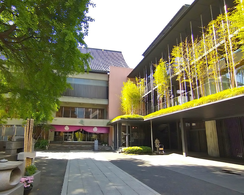 回向院 念仏堂式場の外観