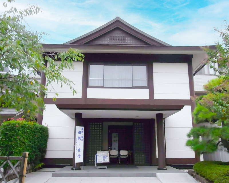 上妙寺 慈恩堂式場の外観