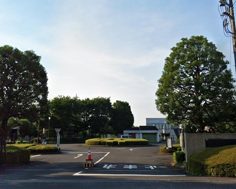 新座市営墓園斎場ホール外観