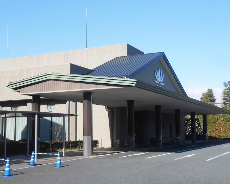 東京・埼玉で葬儀・葬式・家族葬をお探しなら家族葬の長坂式典センター 谷塚斎場の内装画像